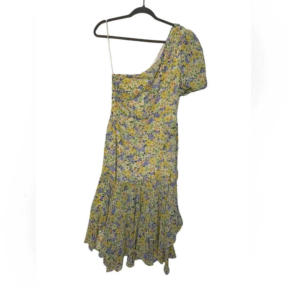✨ ASTR‎ The Label Santorini Floral One Shoulder Dress Yellow Green S ✨